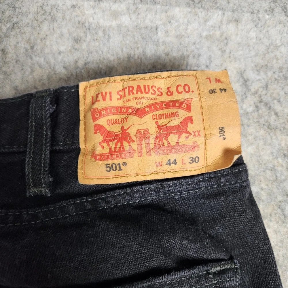 Levis 501 Original Fit Jeans Men 42x30 Black Denim Straight Leg Casual Utility